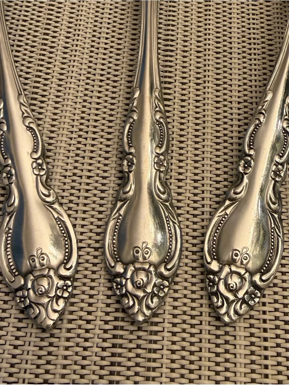 Oneida three teaspoons